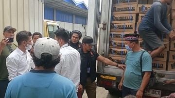 Polisi Gagalkan Edaran 9 Ton Daging Impor Basi Jelang Lebaran, Waspada Peredaran di Pasar Tradisional
