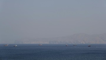 Lautan Merah di Gerbang Dunia: 10 Kapal Jadi Sasaran Imbas Eskalasi Ketegangan di Selat Hormuz