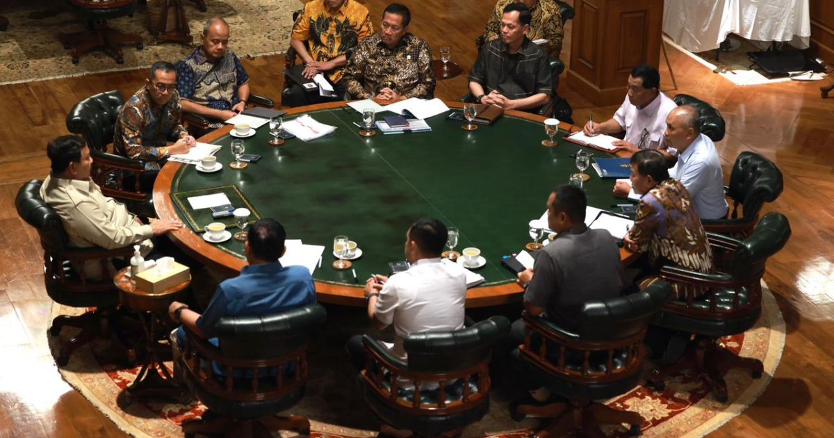 Prabowo Pimpin Rapat Strategis di Hambalang: Fokus pada Pembangunan Kampus STEM, Kerja Sama Internasional, hingga Persiapan Mudik Lebaran