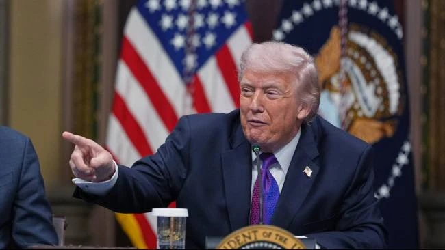 Harga bensin di AS naik menjadi 3,6 dolar per galon. Survei menunjukkan 48 persen warga menyalahkan kebijakan Presiden Donald Trump atas lonjakan tersebut. (Sumber: Foto AP/Jacquelyn Martin)