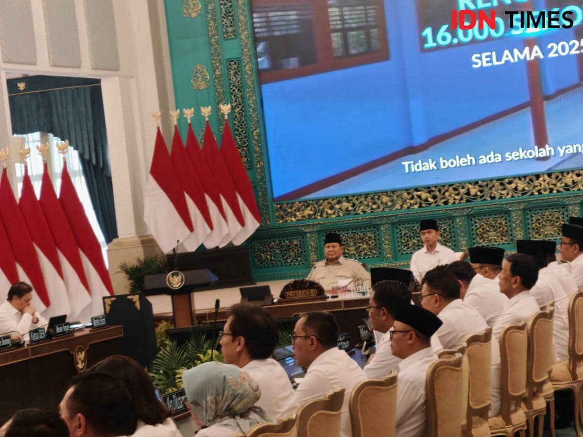 Purbaya Bentak 'Ekonom TikTok' di Depan Prabowo: Data RI Jauh dari Skenario Resesi!