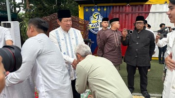 Momen Hangat Idul Fitri: SBY Tebar Kebahagiaan dalam Tradisi Halalbihalal Keluarga Besar di Cikeas