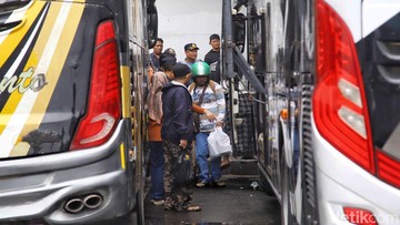 Lonjakan Eksodus Balik: Terminal Jakarta Dibanjiri Penumpang, Peningkatan Signifikan Terjadi Sejak Senin