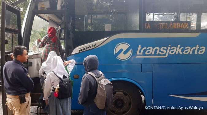 Kejutan Ulang Tahun! Transjakarta Jual Tiket Seharga Rp12, Berlaku Hanya di Tanggal Ini