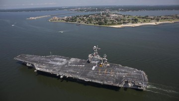 Ilustrasi kapal induk AS (Foto: Randall Greenwell/The Virginian-Pilot via AP, File)