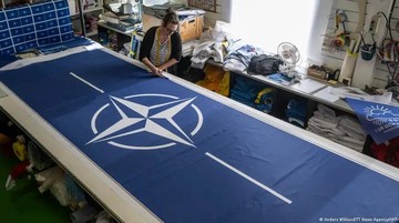 Ilustrasi NATO (dok. Anders Wiklund/TT News Agency/AFP/Getty Images)