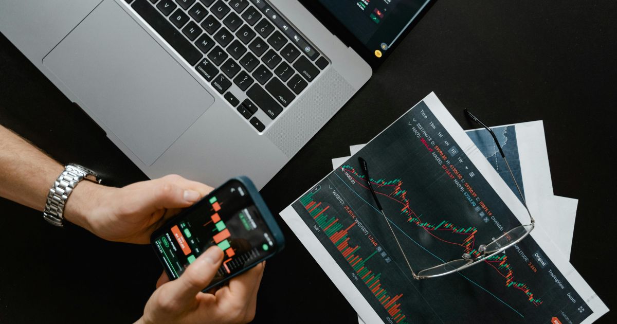 Strategi Cerdas Mengamankan Portofolio di Tengah Arus Investasi Digital